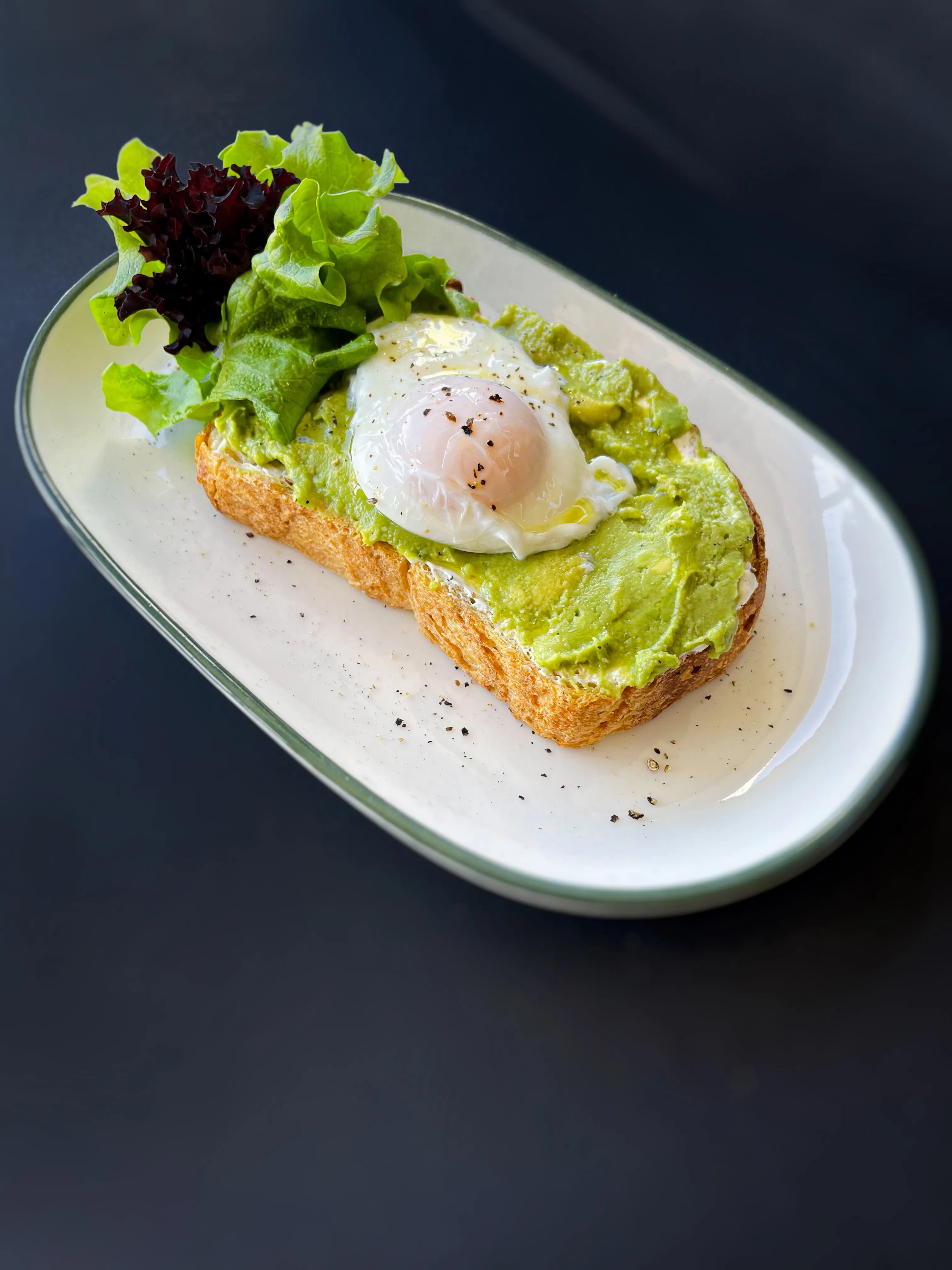 bruschetta-guacamole