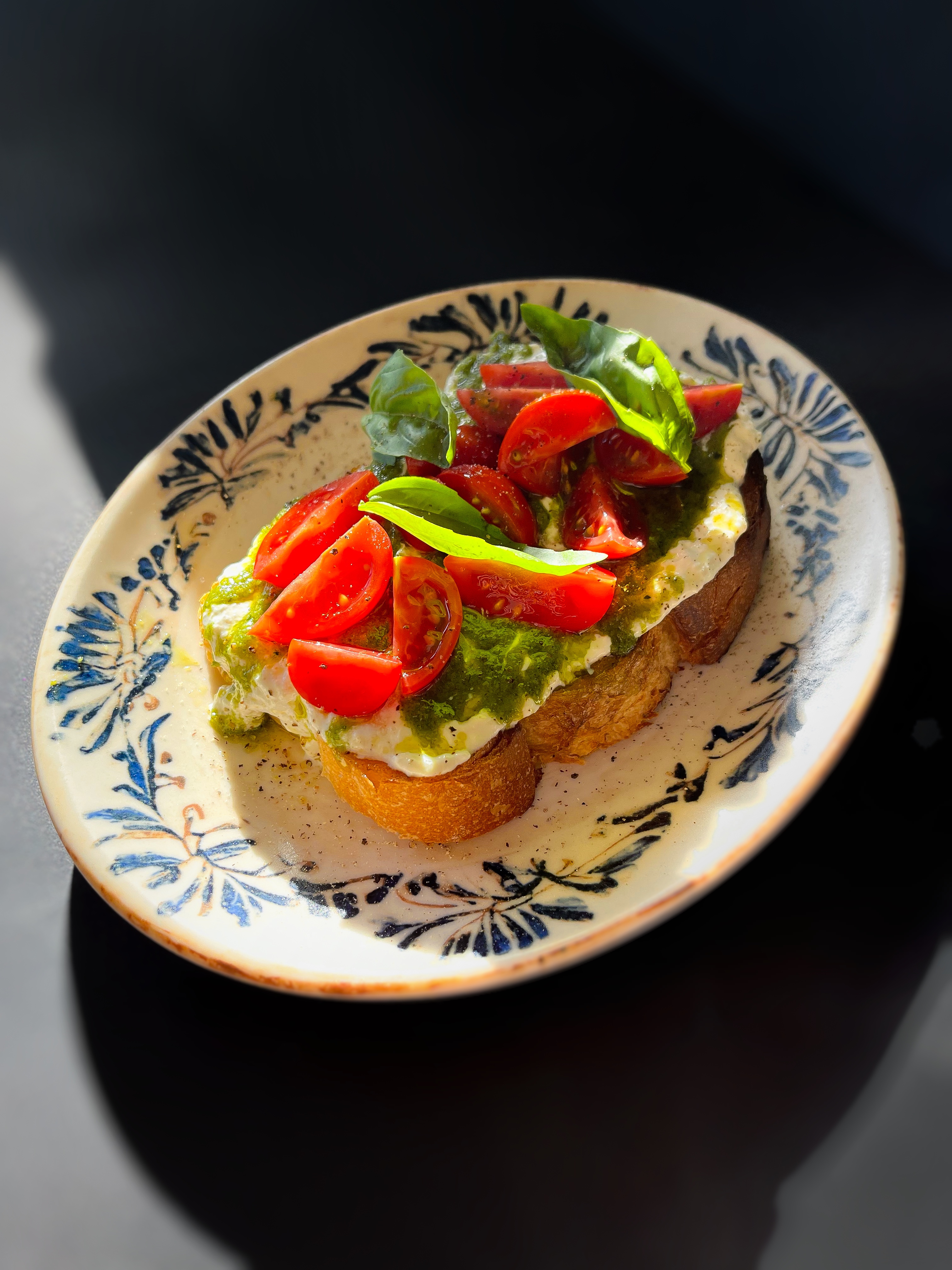 caprese-bruschetta