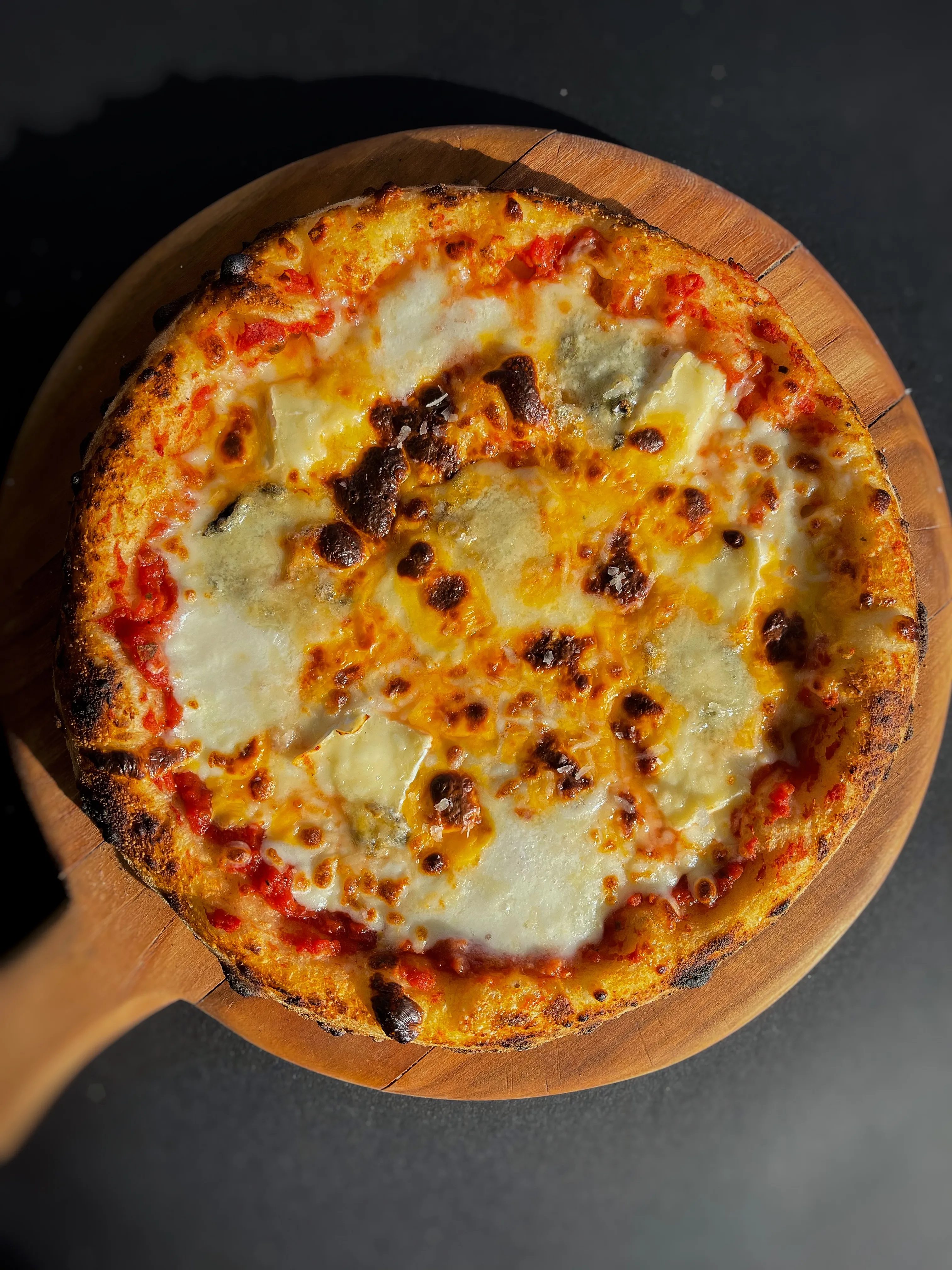 pizza-six-cheese